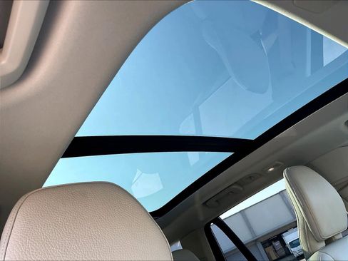 Used 2025 Volvo XC90 B6 Core w/ Climate Package image 25