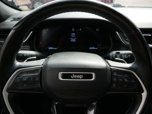 Used 2021 Jeep Grand Cherokee L Laredo image 24