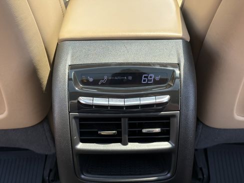 Used 2020 Cadillac XT5 Premium Luxury w/ Platinum Package image 35