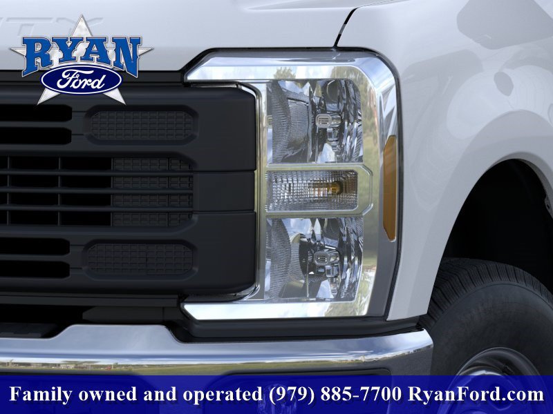 New 2026 Ford F250 XL w/ XL Chrome Package AWD/4WD image 18