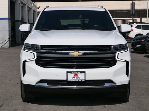 Used 2024 Chevrolet Suburban LT image 7