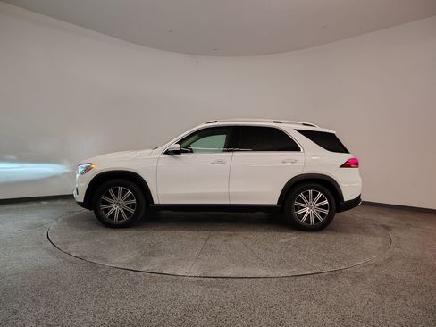 Used 2025 Mercedes-Benz GLE 350 4MATIC image 2