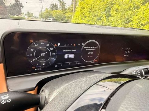 Used 2025 Kia Seltos EX w/ EX Sunroof Package FWD image 18