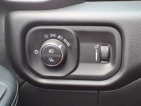 Used 2026 RAM 2500 Big Horn AWD/4WD image 29