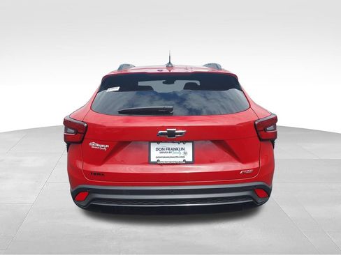 New 2026 Chevrolet Trax RS w/ Driver Confidence Package FWD image 4