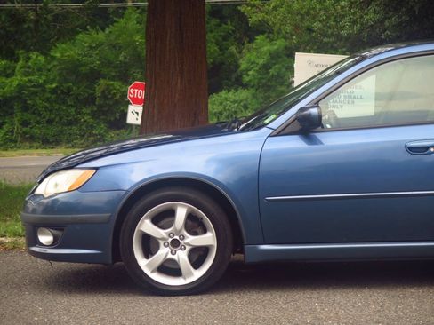 Used 2009 Subaru Legacy 2.5i Special Edition AWD/4WD image 14
