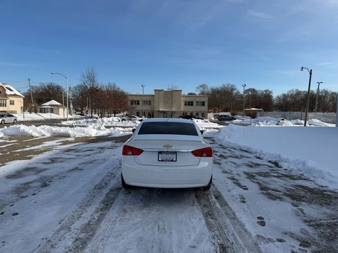 Used 2020 Chevrolet Impala LT w/ LT Convenience Package image 6