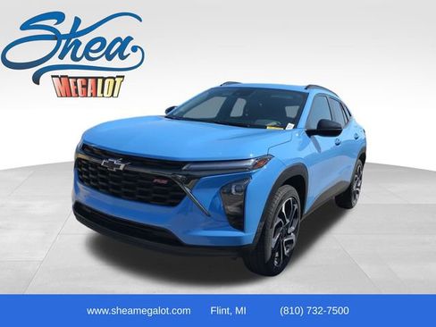 Used 2024 Chevrolet Trax RS w/ Driver Confidence Package image 1