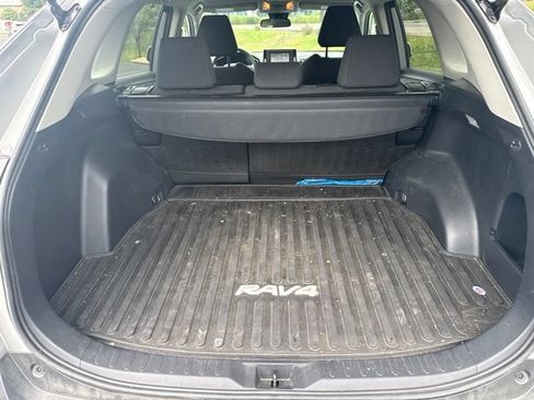 Used 2020 Toyota RAV4 LE w/ All Weather Liner Package AWD/4WD image 7