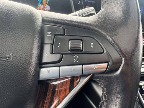 Used 2023 Cadillac Escalade Premium Luxury w/ Performance Package image 36