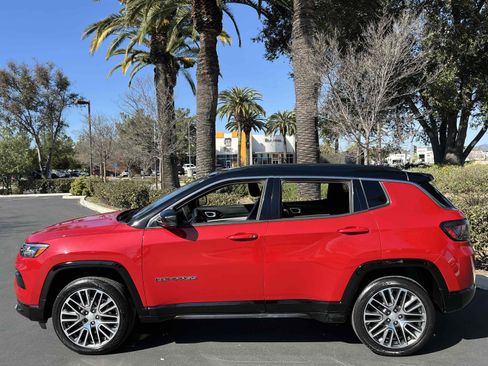 Used 2023 Jeep Compass Limited w/ Elite Group image 18