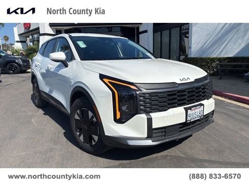 Certified 2026 Kia Sportage LX FWD image 1