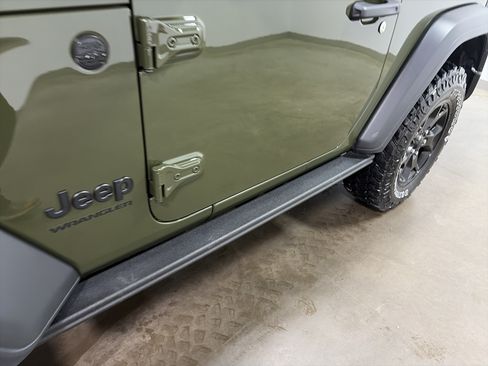 Used 2022 Jeep Wrangler Sport AWD/4WD image 10