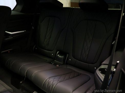 Used 2027 BMW X7 xDrive40i w/ Executive Package AWD/4WD image 13
