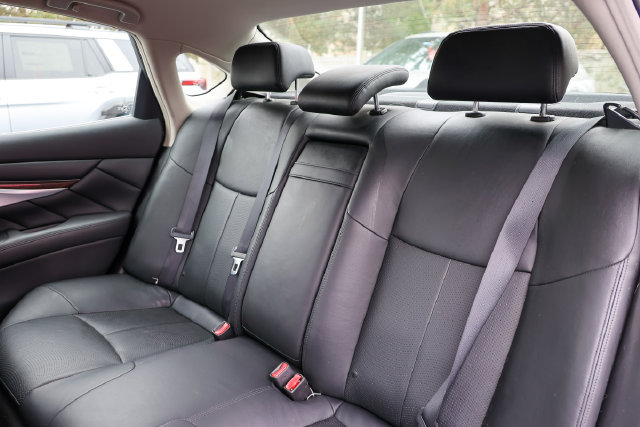 Used 2012 INFINITI M37 x AWD/4WD image 34