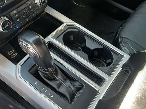 Used 2020 Ford F150 Lariat w/ Equipment Group 502A Luxury AWD/4WD image 14