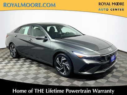 Used 2025 Hyundai Elantra Limited