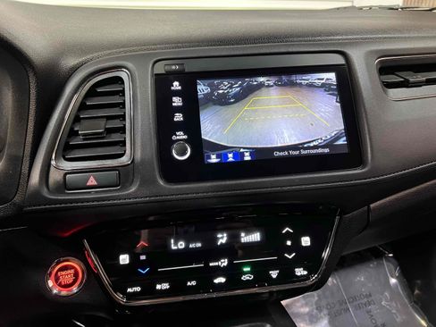 Used 2019 Honda HR-V EX image 6