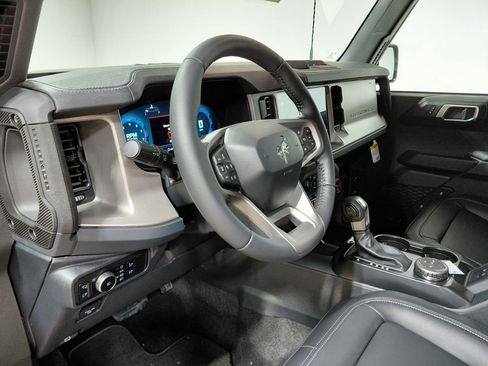 New 2025 Ford Bronco Outer Banks AWD/4WD image 14