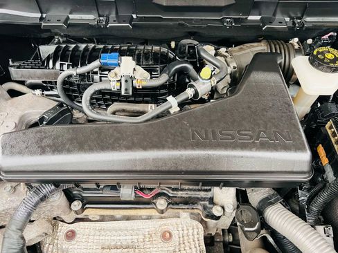 Used 2017 Nissan Rogue S image 34