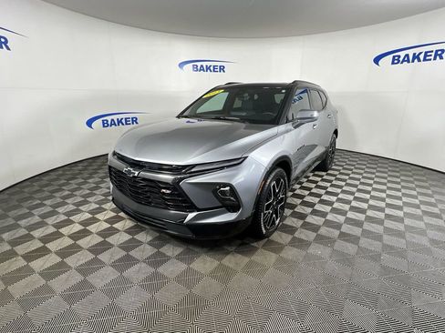 Certified 2023 Chevrolet Blazer RS w/ Driver Confidence II Package image 5