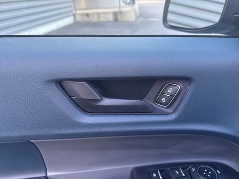 New 2025 Ford Maverick XL image 12