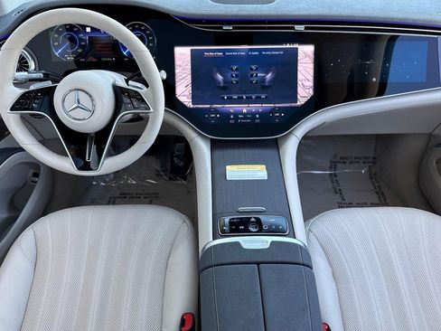 New 2026 Mercedes-Benz EQS 400 4MATIC SUV image 26