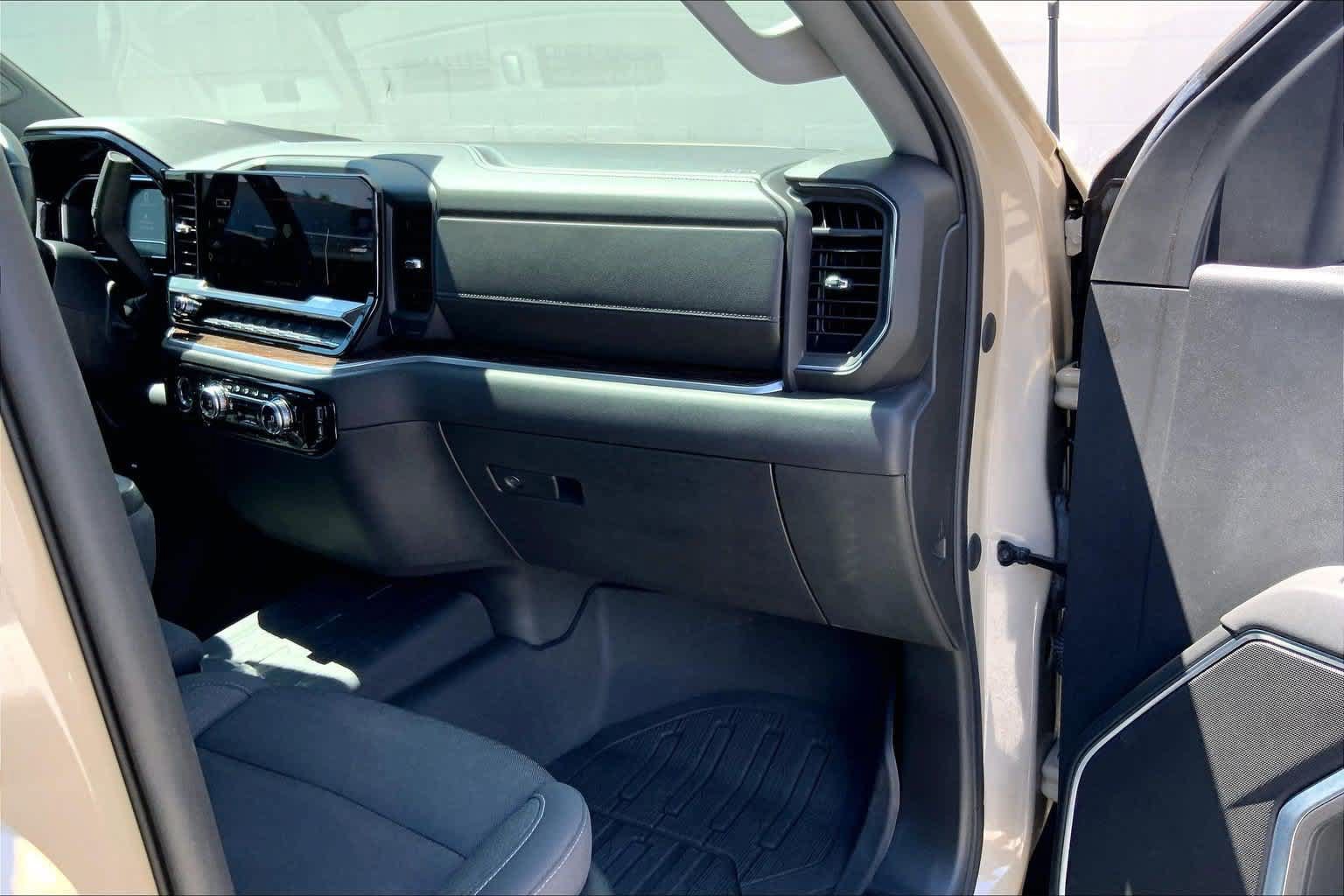 Used 2023 GMC Sierra 1500 Elevation AWD/4WD image 23