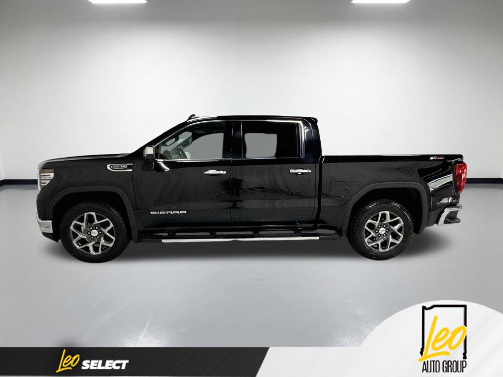 Used 2024 GMC Sierra 1500 SLT w/ SLT Premium Plus Package AWD/4WD image 11