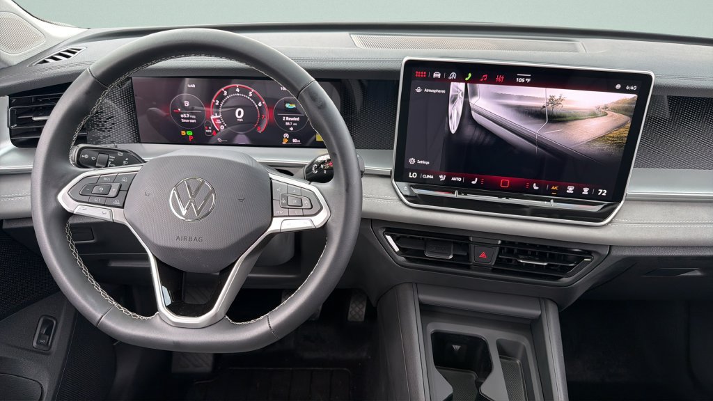 New 2026 Volkswagen Tiguan SE FWD image 20