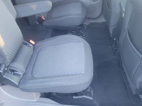 Used 2021 Ford Transit Connect XLT image 26