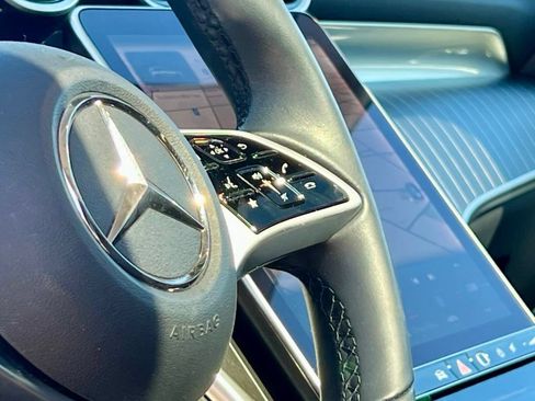 Used 2023 Mercedes-Benz GLC 300 4MATIC image 15