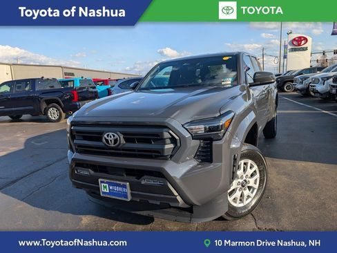 Certified 2024 Toyota Tacoma SR5 AWD/4WD image 1