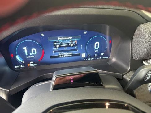 Certified 2025 Ford Explorer ST image 11