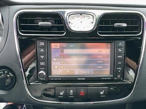 Used 2012 Chrysler 200 S image 19