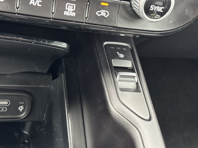 Used 2025 Kia Telluride S AWD/4WD image 38