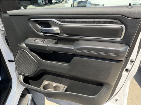 Used 2019 RAM 1500 Big Horn AWD/4WD image 27