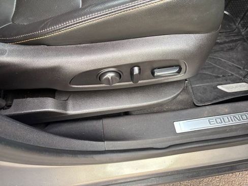 Used 2018 Chevrolet Equinox Premier image 43