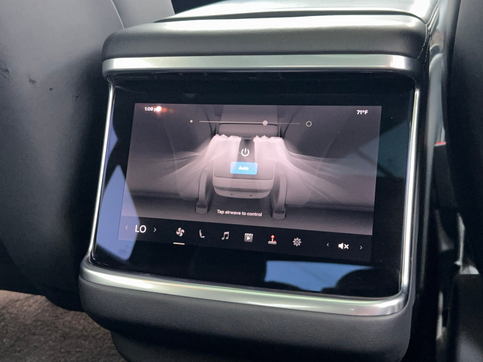Used 2022 Tesla Model S AWD/4WD image 36