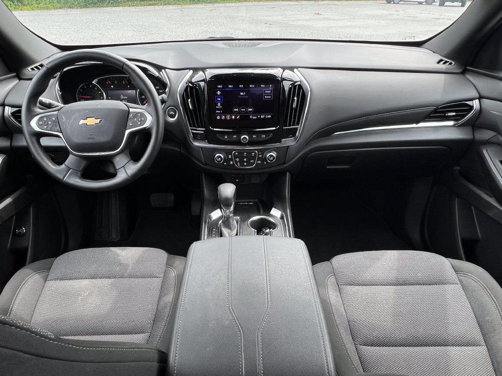 Used 2023 Chevrolet Traverse LT AWD/4WD image 30