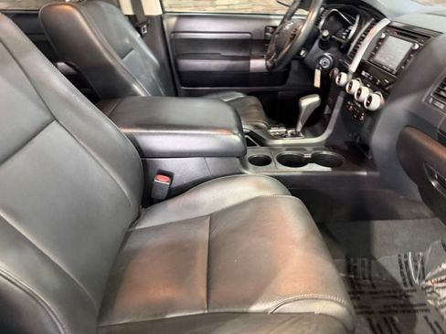 Used 2019 Toyota Sequoia TRD Sport w/ TRD Sport Premium Package AWD/4WD image 25