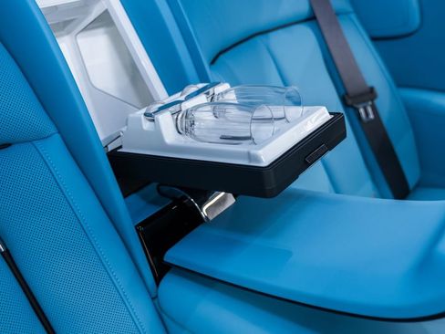 Used 2025 Rolls-Royce Phantom Sedan image 27