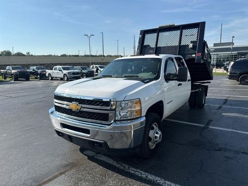 Used 2012 Chevrolet Silverado 3500 W/T AWD/4WD image 4