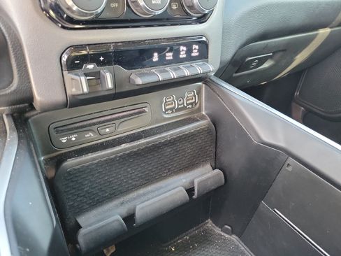 Used 2019 RAM 1500 Big Horn AWD/4WD image 19