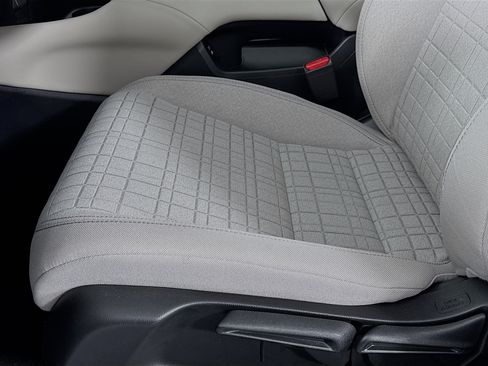 Certified 2024 Honda HR-V LX image 18