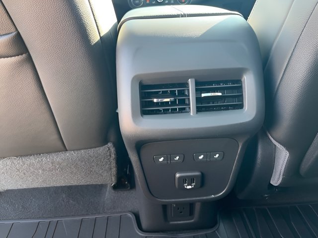 Used 2020 GMC Terrain Denali w/ GMC Pro Grade Package AWD/4WD image 30