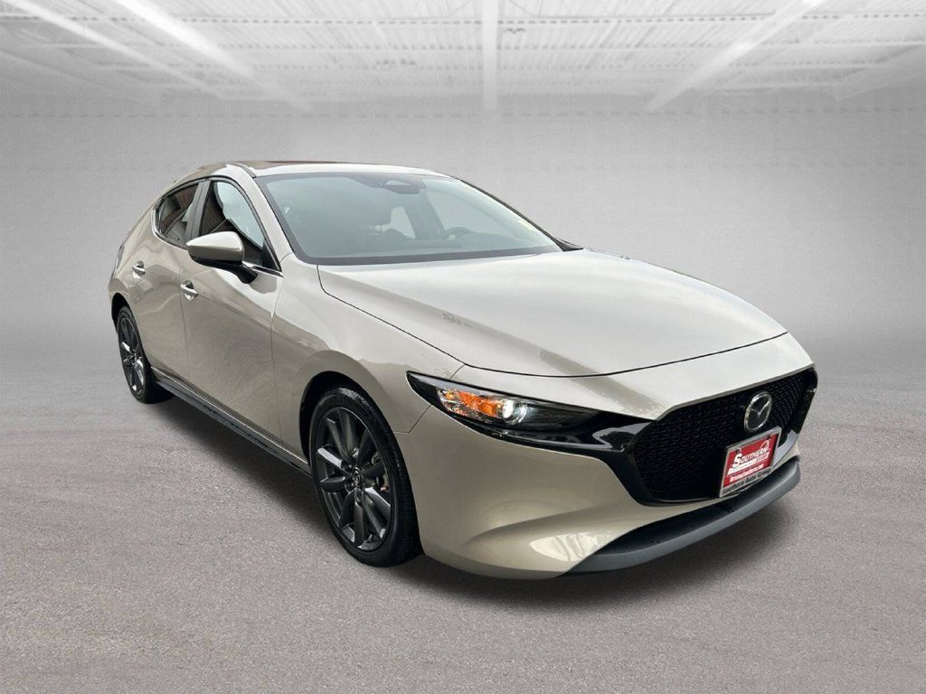 Used 2024 MAZDA MAZDA3 s FWD image 9