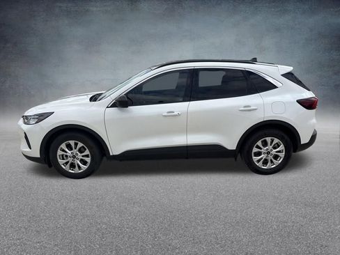 Used 2023 Ford Escape Active FWD image 2