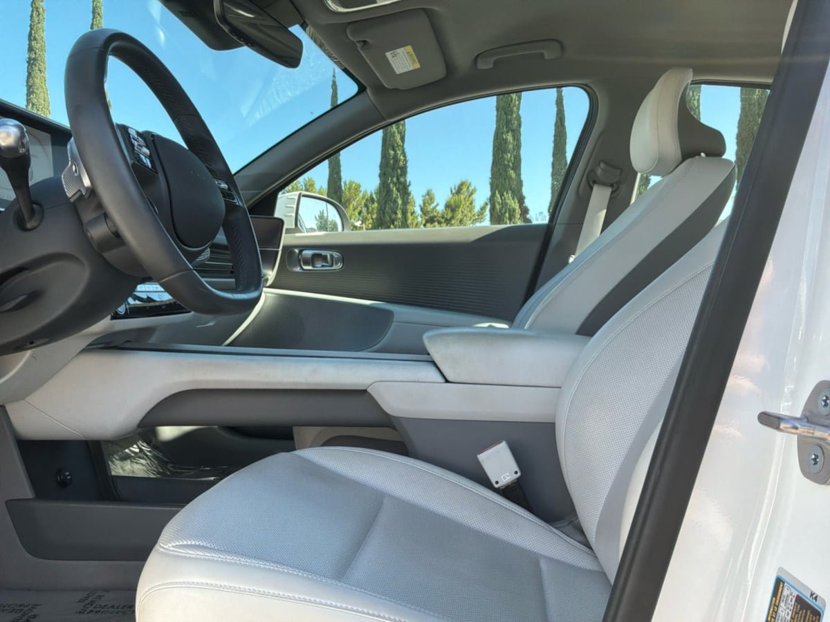 Used 2023 Hyundai Ioniq 6 SEL RWD image 18