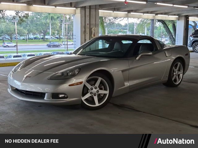 Used 2007 Chevrolet Corvette Coupe RWD image 1